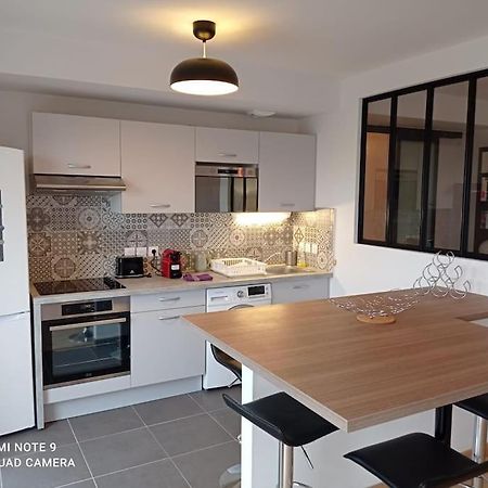 Superbe Appartement Avec Balcon Filant Cenon Zewnętrze zdjęcie