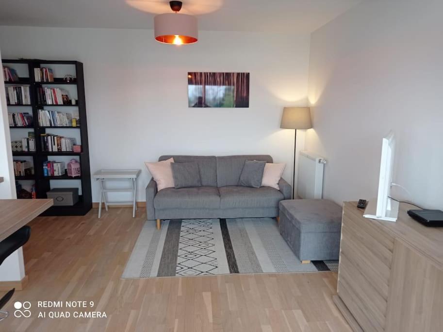 Superbe Appartement Avec Balcon Filant Cenon Zewnętrze zdjęcie